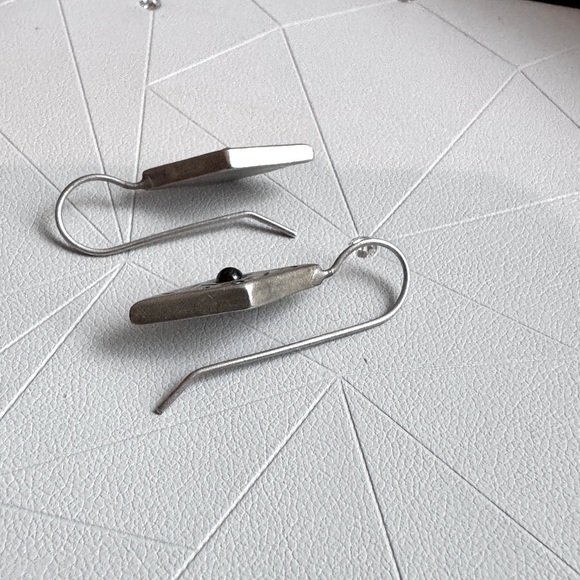 🔻Stunning .925 Sterling Silver and Ruby Art Deco Vintage Earrings Never Worn - Picture 7 of 10